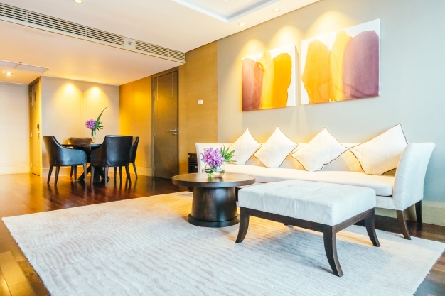 tidy-hall-with-two-pictures-wall_1203-1487